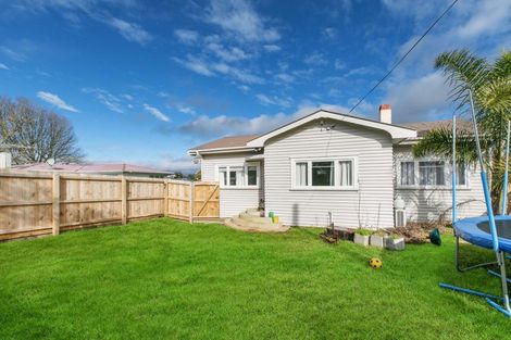 Photo of property in 96 Harris Street, Pukekohe, 2120