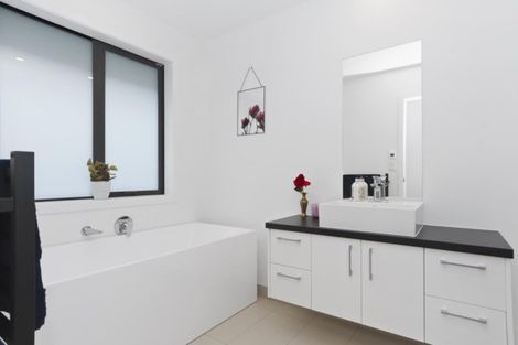 Photo of property in 11 Farrier Street, Papamoa, 3118