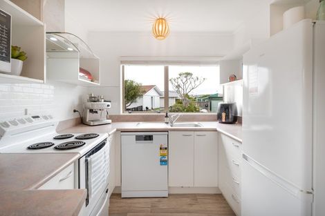 Photo of property in 1/24 Cambrian Street, Churton Park, Wellington, 6037