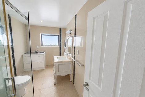 Photo of property in 135a Moore Street, Hillcrest, Auckland, 0627