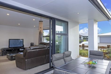 Photo of property in 23 Hugo Way, Papamoa Beach, Papamoa, 3118