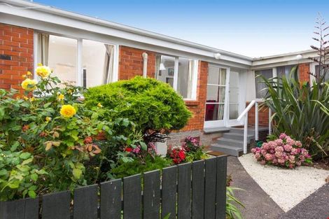 Photo of property in 2/220a Church Street, Onehunga, Auckland, 1061