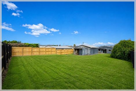 Photo of property in 13 Dewe Terrace, Foxton Beach, Foxton, 4815