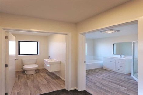 Photo of property in 32 Wallingford Crescent, Rolleston, 7615