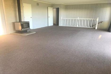 Photo of property in 94 Oxford Road, Okato, 4335