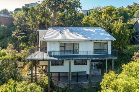 Photo of property in 27 Burns Road, Hospital Hill, Napier, 4110