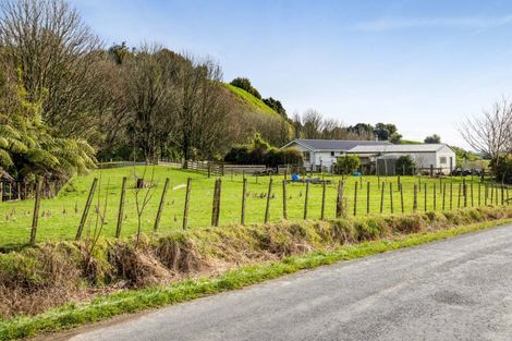 Photo of property in 1288 Richmond Road, Everett Park, Inglewood, 4389