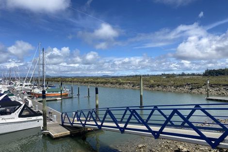 Photo of property in 1/15 Clearwater Cove, West Harbour, Auckland, 0618