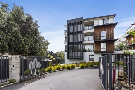 Photo of property in 8 Thompson Park Road, Mount Wellington, Auckland, 1060