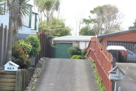Photo of property in 2/187 Carnoustie Drive, Wattle Downs, Auckland, 2103