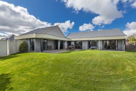 Photo of property in 3 Campion Place, Halswell, Christchurch, 8025