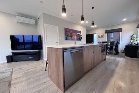 Photo of property in 8 Balmerino Lane, Wallaceville, Upper Hutt, 5018