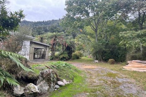 Photo of property in 67 Main Road, Harihari, 7884