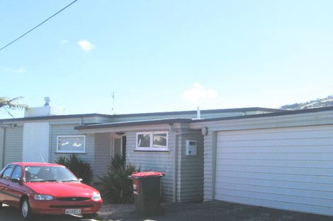Photo of property in 41 Creswick Terrace, Northland, Wellington, 6012