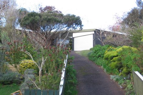 Photo of property in 15 Bacot Place, Howick, Auckland, 2014