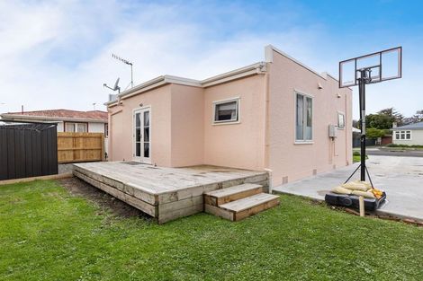 Photo of property in 21 Rewa Street, Takaro, Palmerston North, 4412