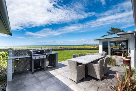 Photo of property in 60 Le Quesne Road, Bay View, Napier, 4104