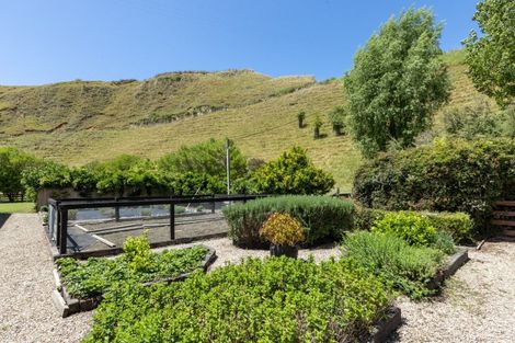 Photo of property in 11 Mangakuri Road, Kairakau, Havelock North, 4295