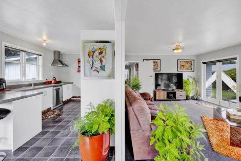 Photo of property in 8 Wera Street, Hawera, 4610