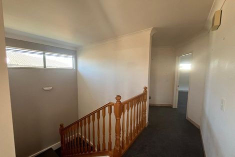 Photo of property in 2/10 Nadine Place, Mangere Bridge, Auckland, 2022