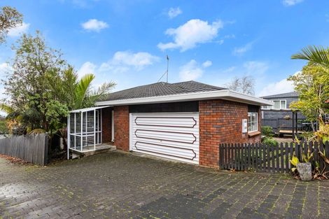 Photo of property in 1/19 Danbury Drive, Torbay, Auckland, 0630
