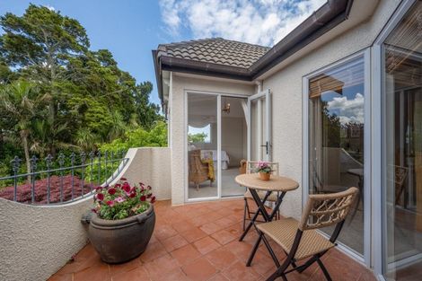 Photo of property in 33 Seymour Road, Mellons Bay, Auckland, 2014