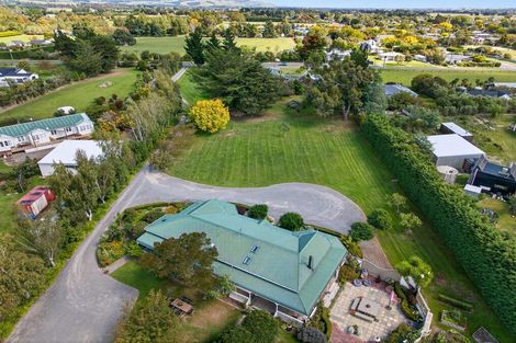 Photo of property in 41 Oxford Street, Martinborough, 5711