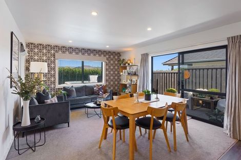 Photo of property in 53 Waipunahau Road, Waikanae, 5036