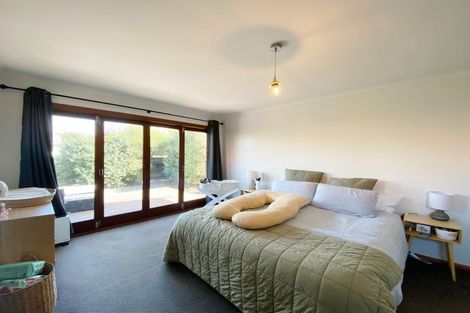 Photo of property in 11 Estuary Road, New Brighton, Christchurch, 8061