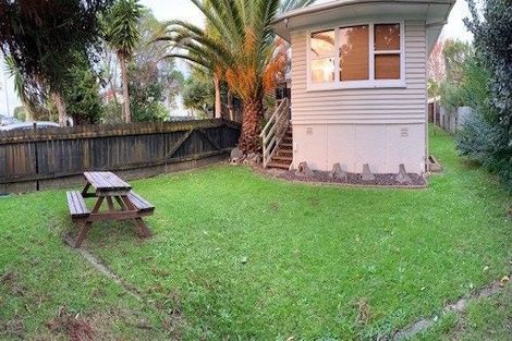 Photo of property in 118 Moore Street, Howick, Auckland, 2014