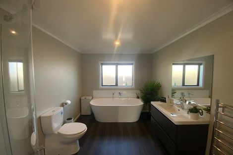 Photo of property in 5 Peter Tapp Way, Wainuiomata, Lower Hutt, 5014