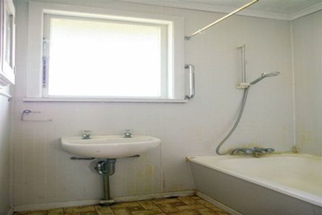 Photo of property in 43 Futter Street, Foxton, 4814