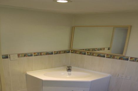 Photo of property in 20 Greenridge Court, Glenfield, Auckland, 0629