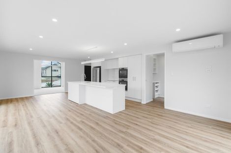 Photo of property in 5 Lynette Place, Pauanui, 3579