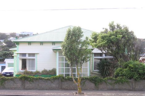 Photo of property in 21 Derwent Street, Island Bay, Wellington, 6023