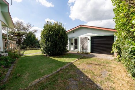 Photo of property in 36 Pipiroa Road, Ngatea, 3503