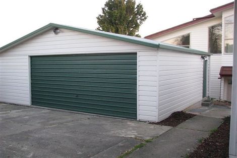 Photo of property in 14 Binda Place, Botany Downs, Auckland, 2010