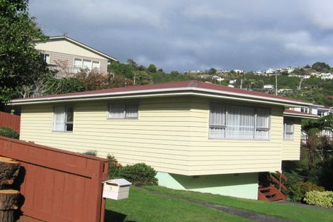 Photo of property in 3 Cyril Way, Paparangi, Wellington, 6037