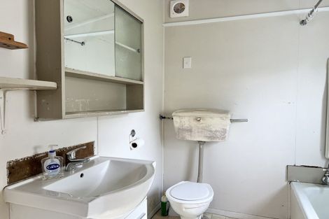 Photo of property in 24 Cole Street, Dannevirke, 4930