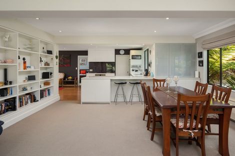 Photo of property in 135 Queen Charlotte Drive, Havelock, Picton, 7281