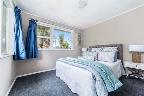 Photo of property in 3 Tamariki Avenue, Kelston, Auckland, 0602
