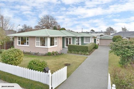 Photo of property in 77 Cutts Road, Russley, Christchurch, 8042