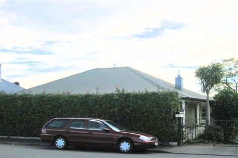 Photo of property in 17 Napier Terrace, Hospital Hill, Napier, 4110