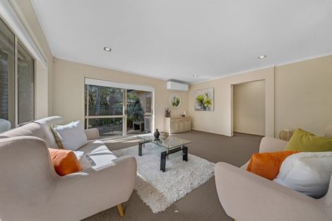 Photo of property in 6 Luna Place, Henderson, Auckland, 0612
