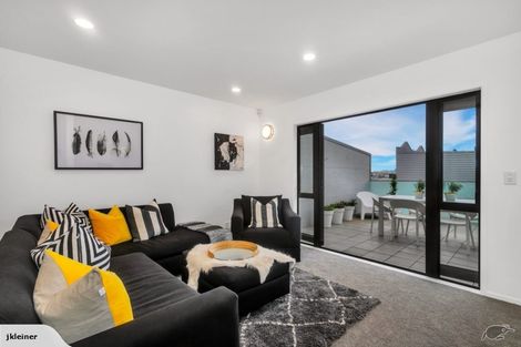 Photo of property in 8b Macaulay Street, Eden Terrace, Auckland, 1021