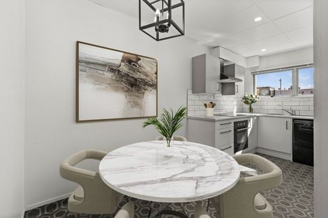 Photo of property in 1/8 Lee Road, Taradale, Napier, 4112