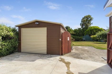 Photo of property in 28 Kiharoa Street, Otaki Beach, Otaki, 5512