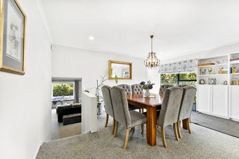 Photo of property in 1 Awatahi Place, Greenhithe, Auckland, 0632
