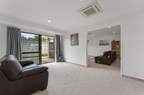 Photo of property in 8 Adam Lile Drive, Highlands Park, New Plymouth, 4312