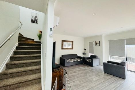 Photo of property in 5 Kairakau Street, Takanini, 2110